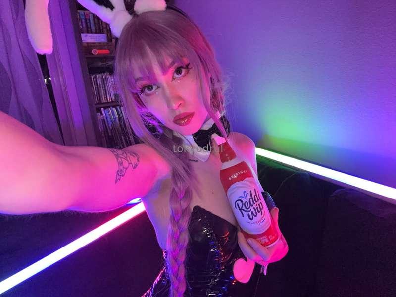 Some bunny loves you (its me :3)