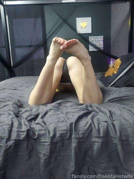 dakotahotwife image #130