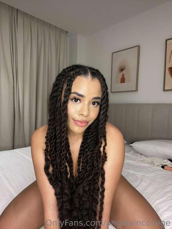 am i naked? 👀😂