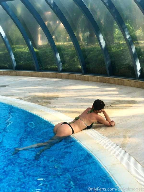 Wet ass, good ass💦😈.

For more hot photos go to: https://onl..