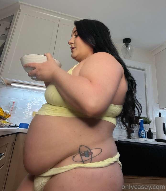 That side profile is getting wider and wider by the day 😍