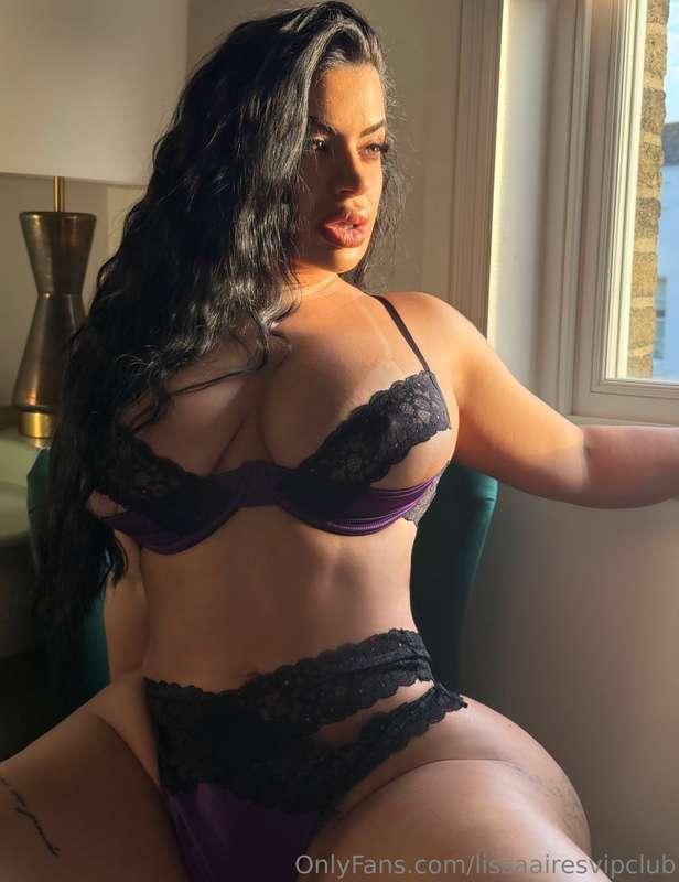 Wanna have a hot sexting session? DM me baby 🔥