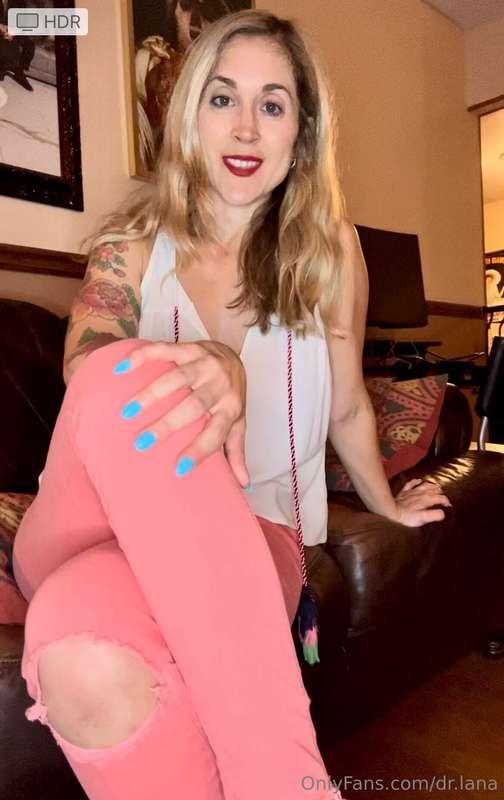 Pretty in pink 👚👛💗