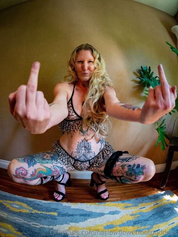 Good morning Tribe 🌈This is what happens when you tell me to..