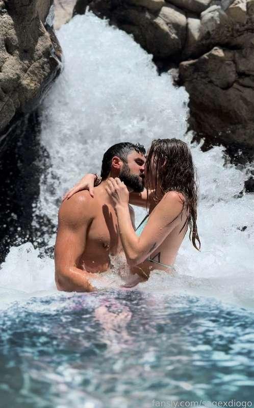 Hot makeout with @SageyBabey8 needless to say, she was very wet. 🤤

#hot #makeout #couple #titties #nude #nature #sexy