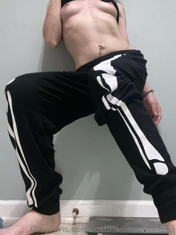 Are you excited for Halloween?! Cause I wana show you how ex..
