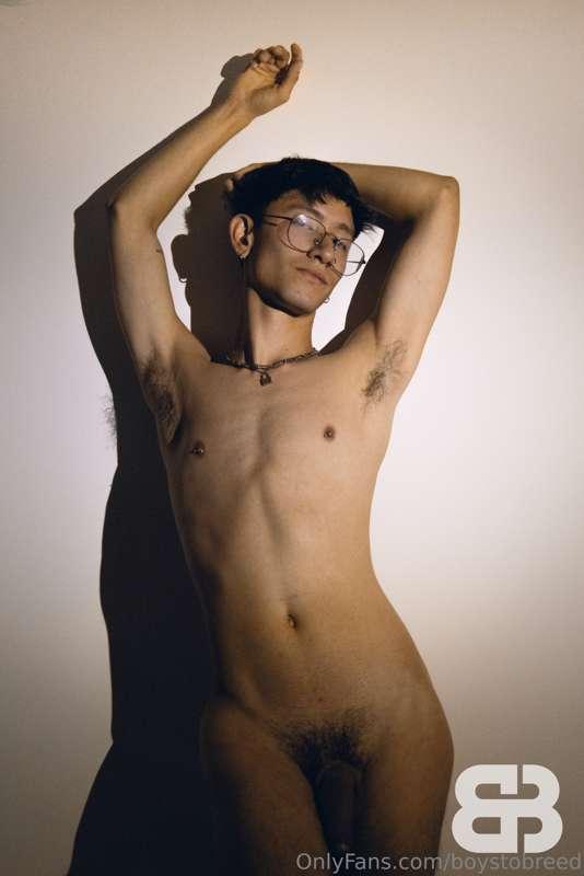 You might have caught @justinberrynyc in one of my cumdump v..