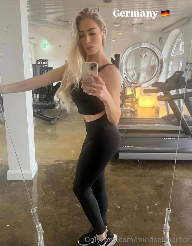 How is it already November? Taking in the fact that this has..