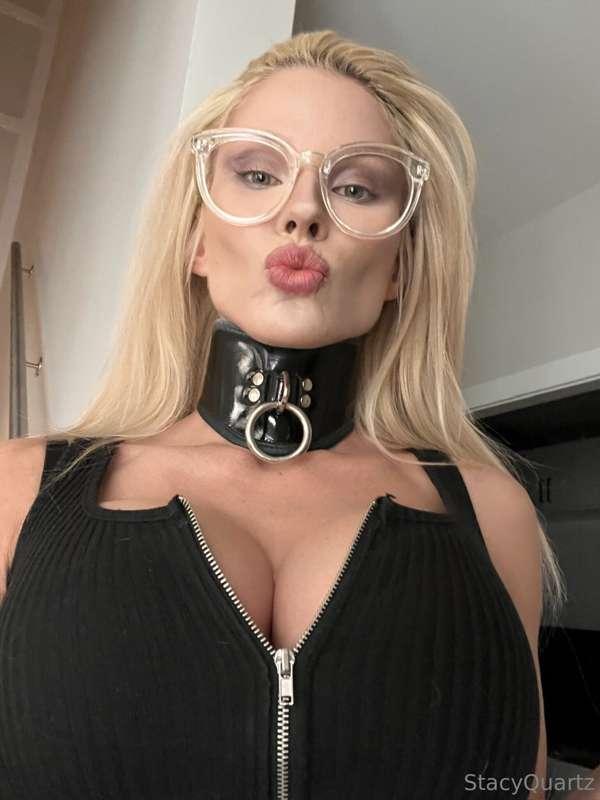 Give into your addiction… my little puppet 😈