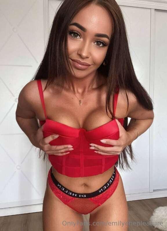 🔞 SUBSCRIBE @julie_melons She is waiting for you 🔞         
..