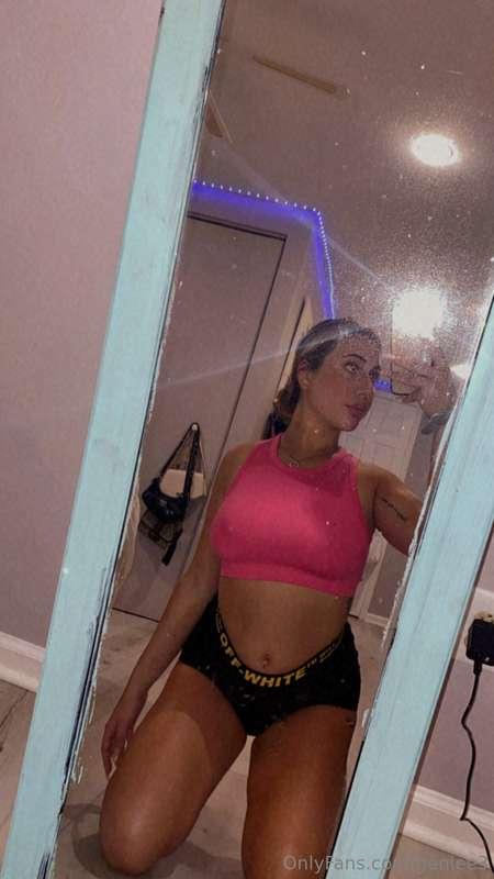 Message me for nudes 😜