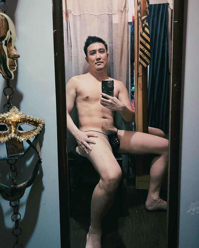 Fun in a Fitting Room 😈