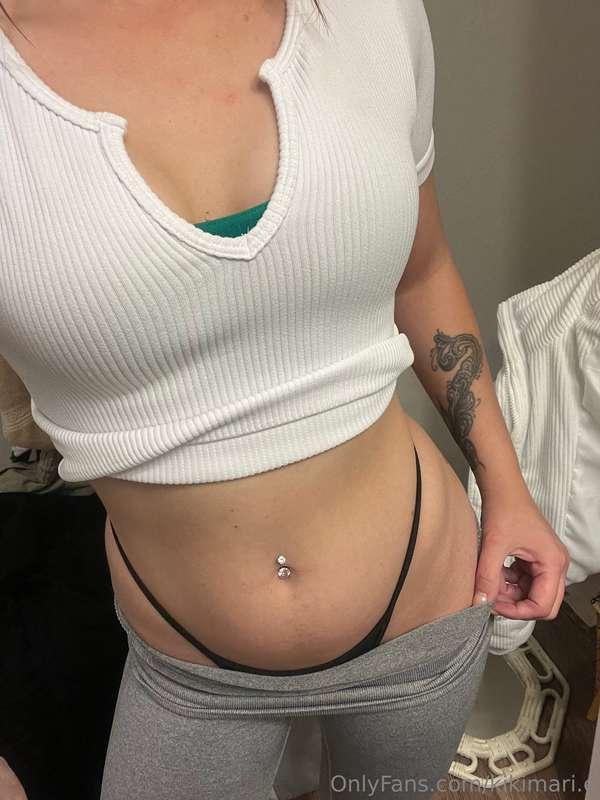 Would you stare at my ass when I pass by? 😋
