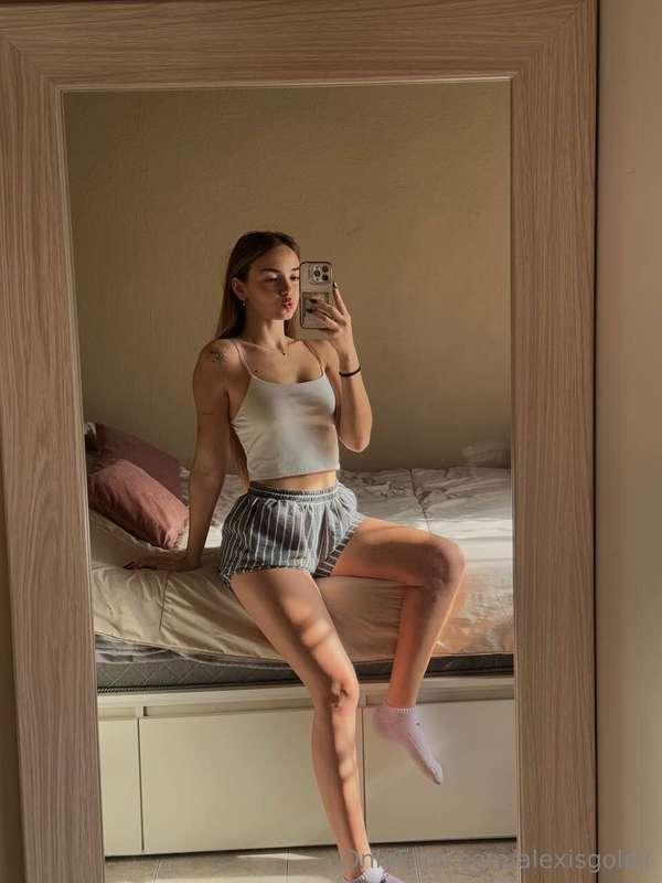 I’m the fantasy you didn’t know you needed 🥰