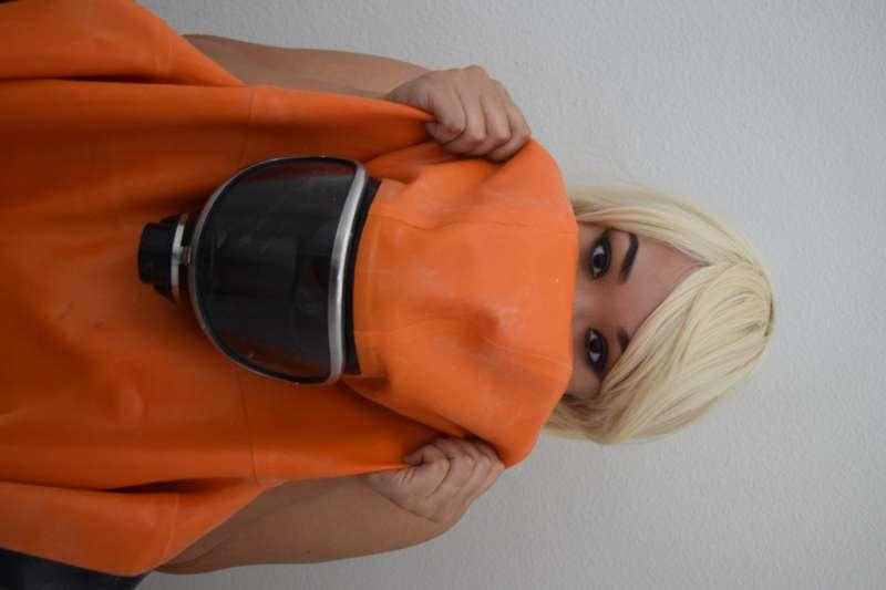 063 - Heavy Orange MD-Latex Suit (Part 1)