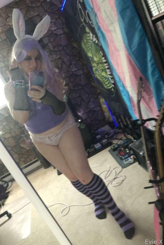 evie_x image #6