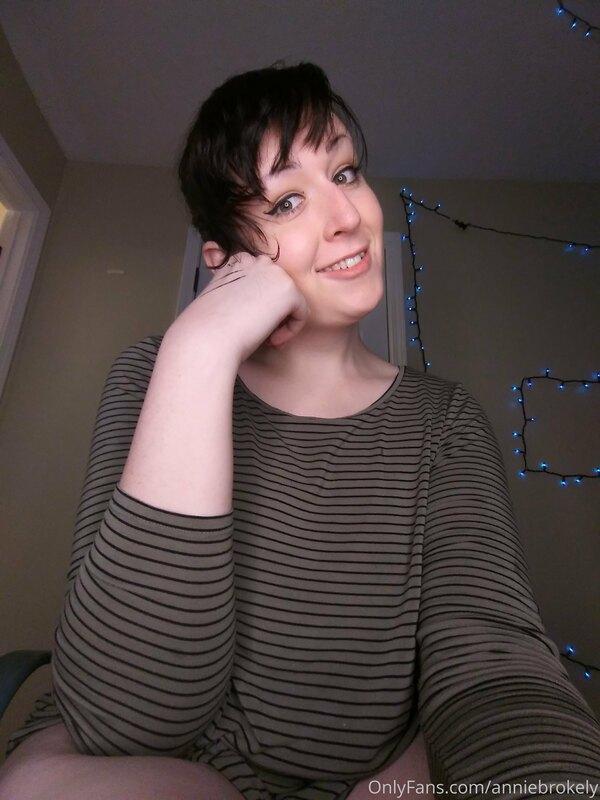 anniebrokely image #0