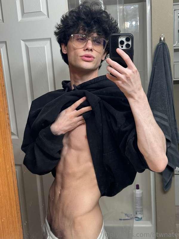 I’m gonna start going live more be ready 😈