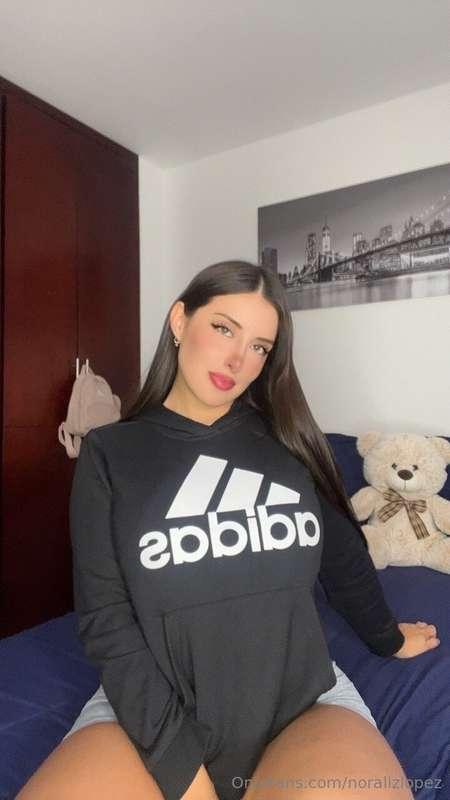 this? just my casual... oops, im stunning look😘