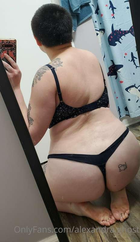Do I look like a good girl?