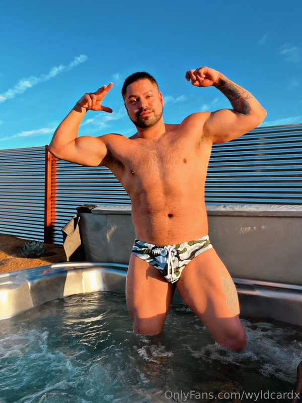 White camo speedo 😎