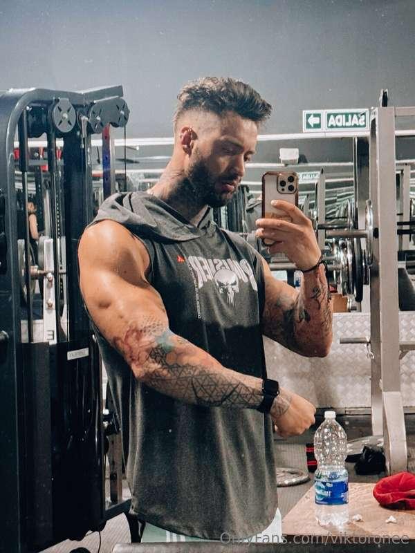 🤤