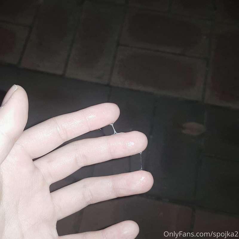 i just imagine all hard dick that cum on my nude pictures😳💦💦