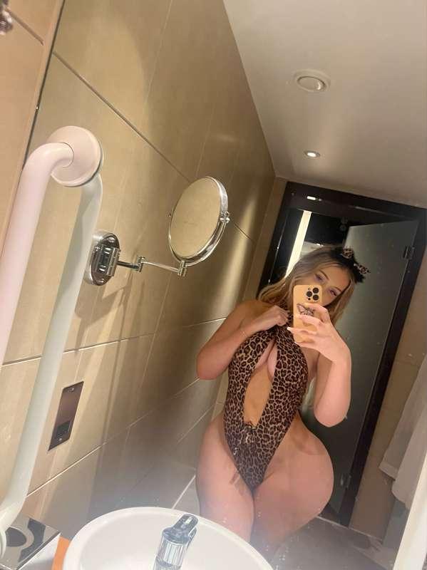 If I send you this at 1am you coming over ?
