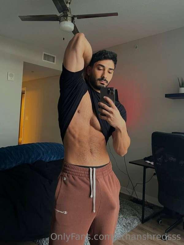 Peeking through 👀