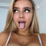 anyabloomsxo