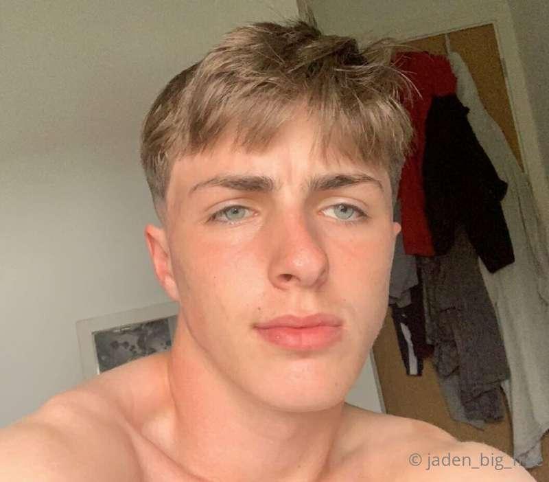 my instagram crush @lucaspiercexx finally decided it's time ..