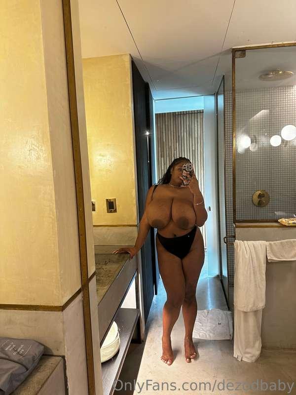 ⚜️happy titty Tuesday