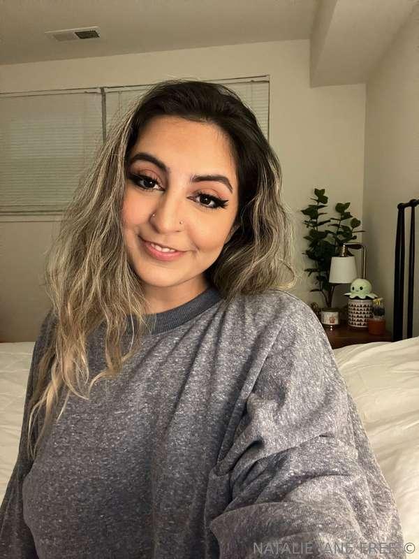 quick shot in my pajamas 💖