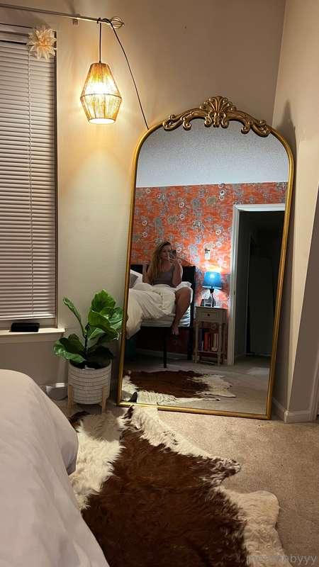 obsessed with this new mirror 😻