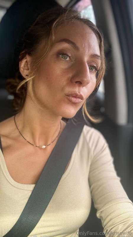 krisswife image #1