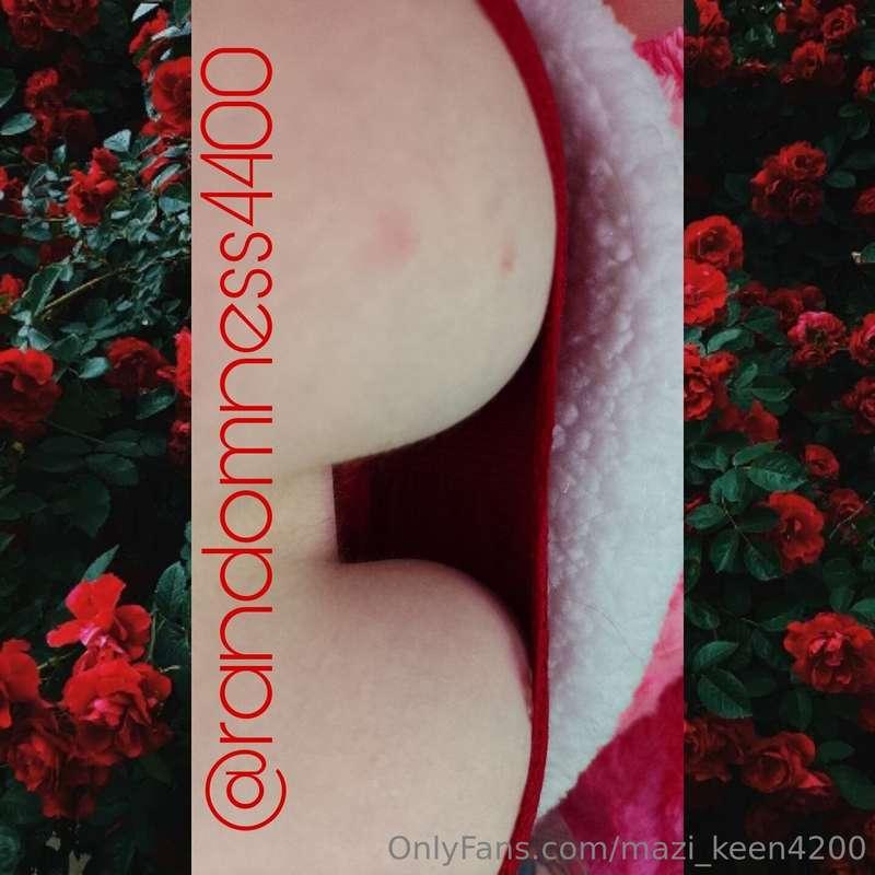 Boobies 👀👀👀 
What I see now