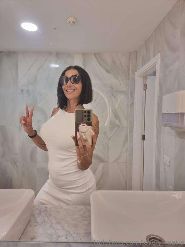 Feeling cute… maybe even a little dangerous. wanna see? DM m..