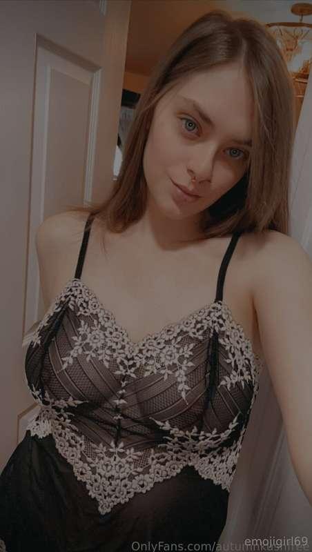 ✨🔥 High vibes only 🔥✨She lights up, you get hooked 🍃💨Subscri..