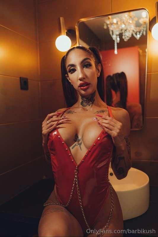 Hey babe, you still have time to subscribe to my VIP page @b..