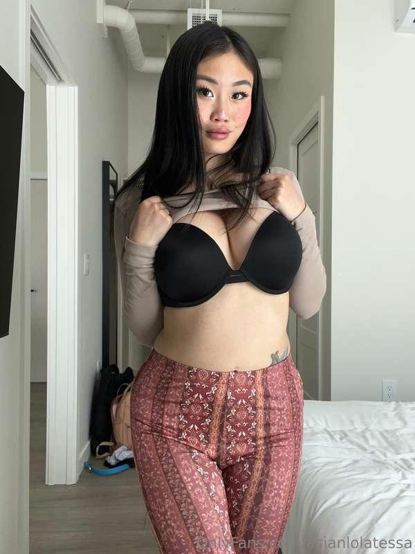 Scroll up baby, I know my friends are sexy but I am too, and..