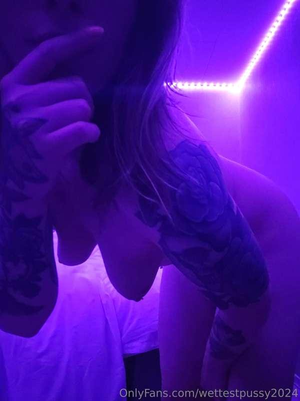 Wanna suck on em? 😙 It makes me sooo wet🫦💦  600 of you freak..