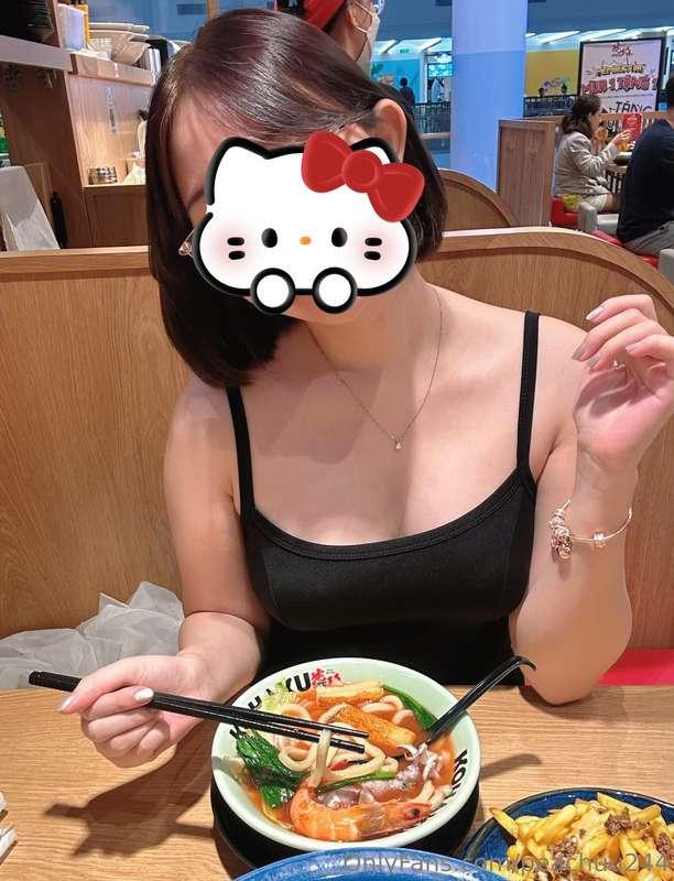 peachuu244 image #1