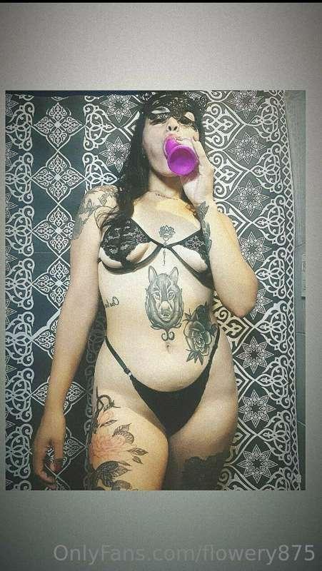 My page is FREE 🔥 @bellaa2 with your subscription you have a..