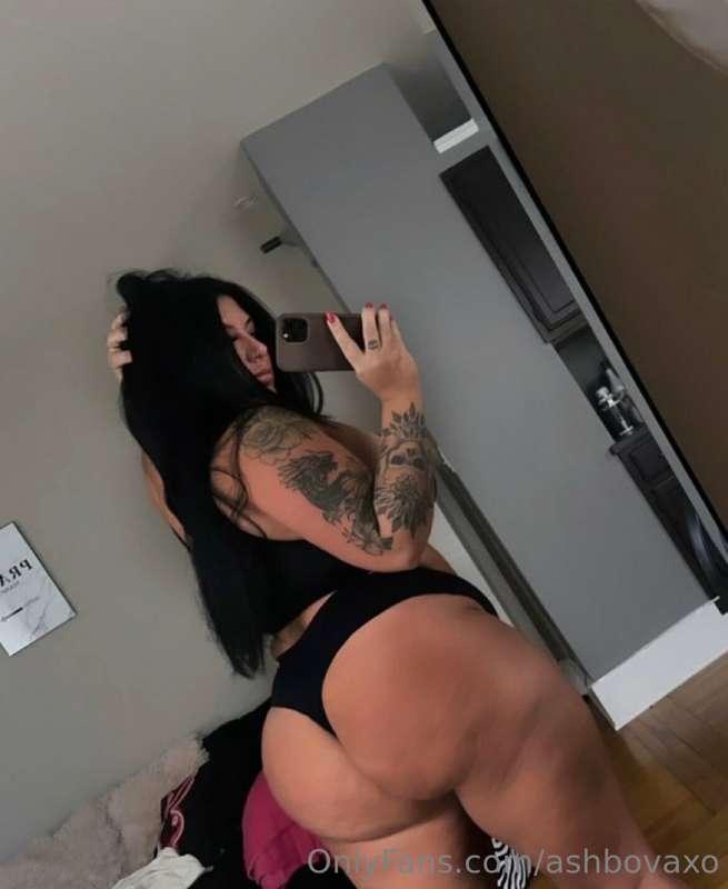 The backside is the best side! 😈 🍑
