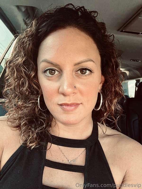 Can I be your curly haired angel????😇 😇😇