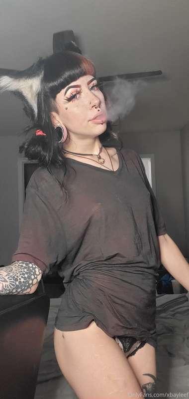 I've got a good heart but there's smoke in my lungs ❤ more f..