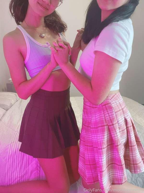 chillin with the stepsis 🤫 18 yo @anmitsu is my in real life..