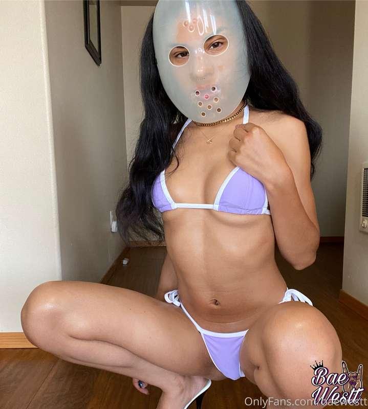 Come here and spoil me 🥵