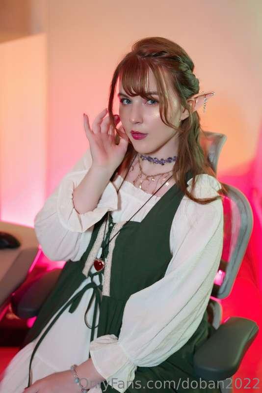 Why is June sooo cute? 🍑･ᴗ･🍑