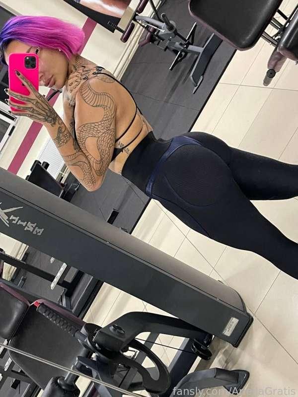 DM